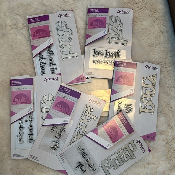 Diamond Press Card Making Machine Bundle- Embossing Machine - Picture 3 of 4